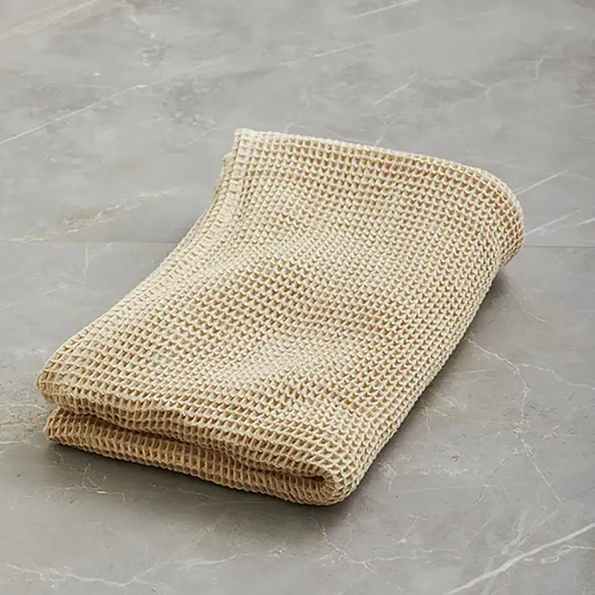 AYÜ | Vaffel badehåndklæde i Økologisk Bomuld - Lys Beige